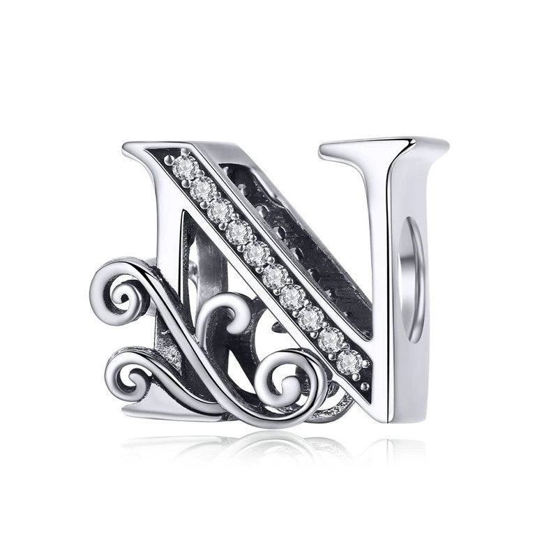 Elara Jewelry™ สร้อยข้อมือชาร์มตัวอักษรวินเทจ