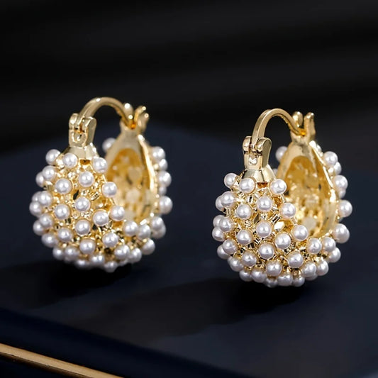 Elara Jewelry™ Rosélia Pearl Cluster Hoop Earrings