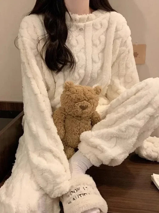 Lunara Winter™ Fleece O-Neck Women Pajama Set