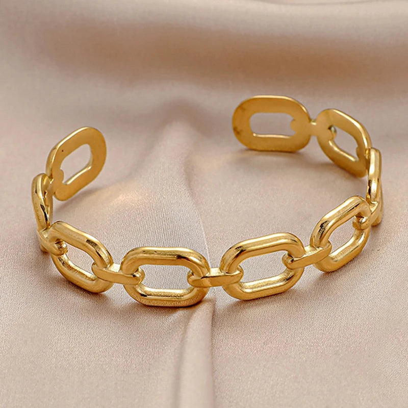 Elara Jewelry™ Aurelia Link Chain Bracelet