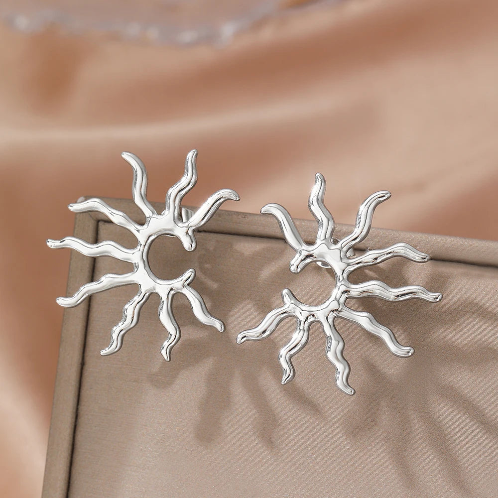 Elara Jewelry™ Sunburst Statement Stud Earrings