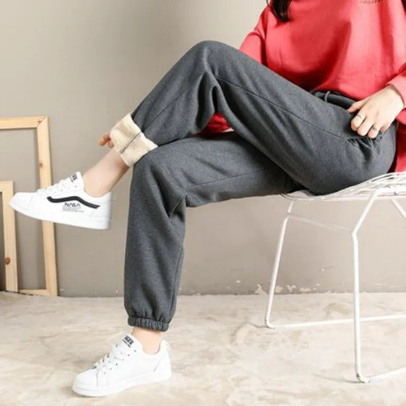 Calça jogger feminina Lunara Winter™ com forro de lã