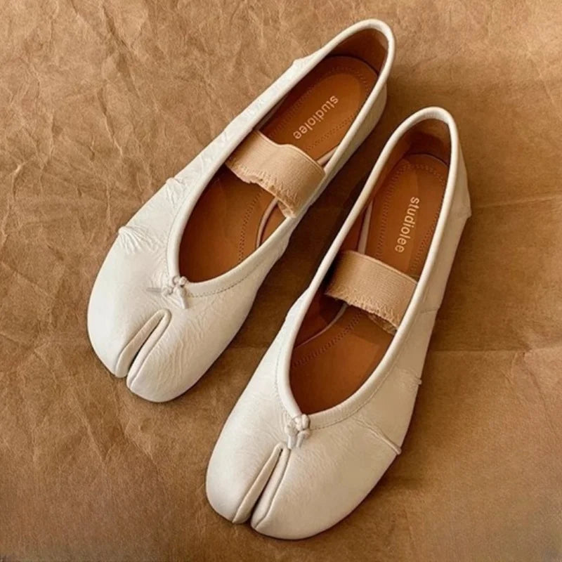 Solenne Shoes™ Retro Round Split-Toe Flats