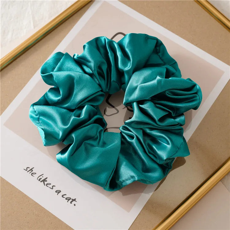 Scrunchie largo com toque de seda SatinÉclat™