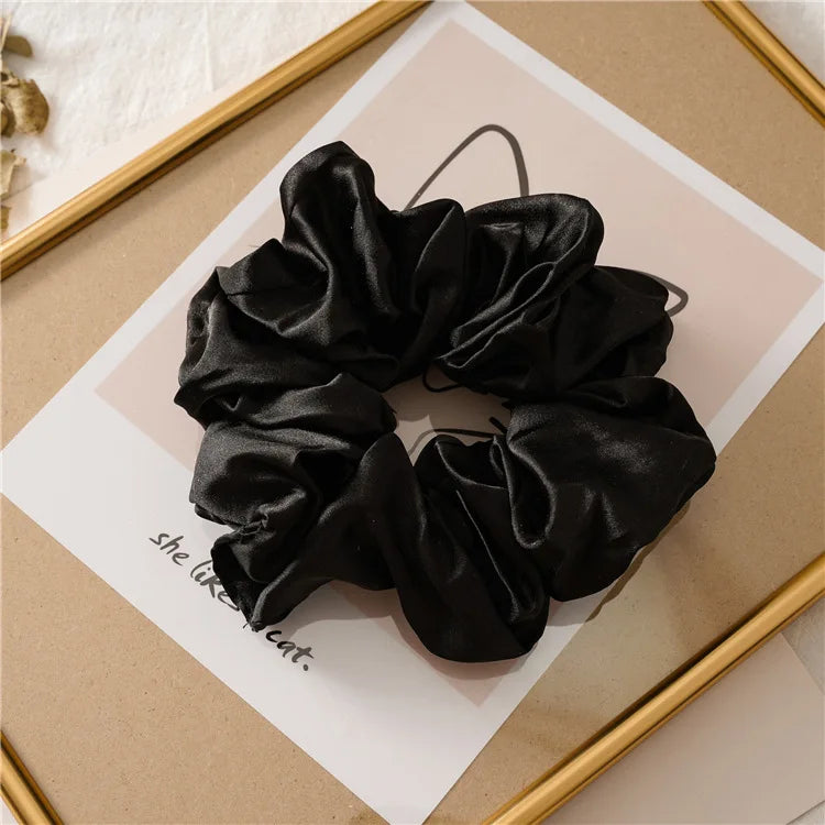Scrunchie largo com toque de seda SatinÉclat™