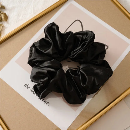 Scrunchie largo com toque de seda SatinÉclat™