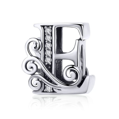 Elara Jewelry™ Vintage-Buchstaben-Charm-Armband