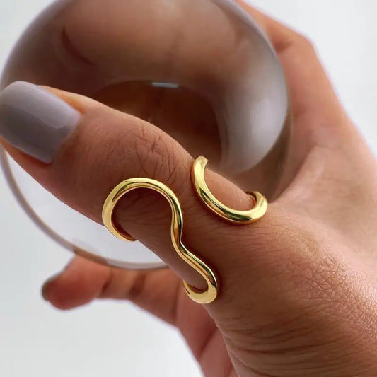 Elara Jewelry™ Veloura Flow Sculpt Ring