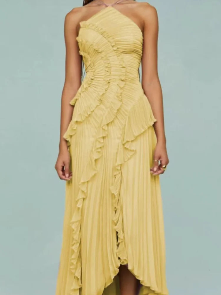 Vestido largo sin tirantes con volantes de Amorura Dresses™