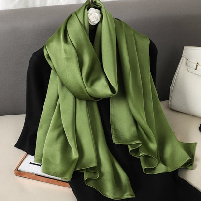 SatinÉclat™ Gradient Scarf Women