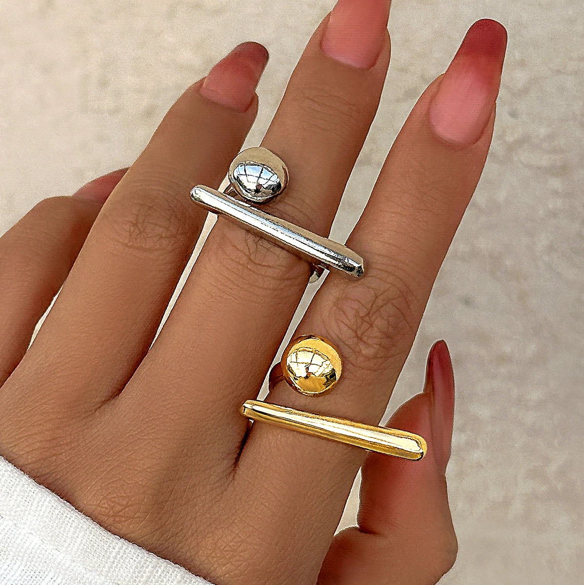 Elara Jewelry™ Bar and Ball Minimalist Ring