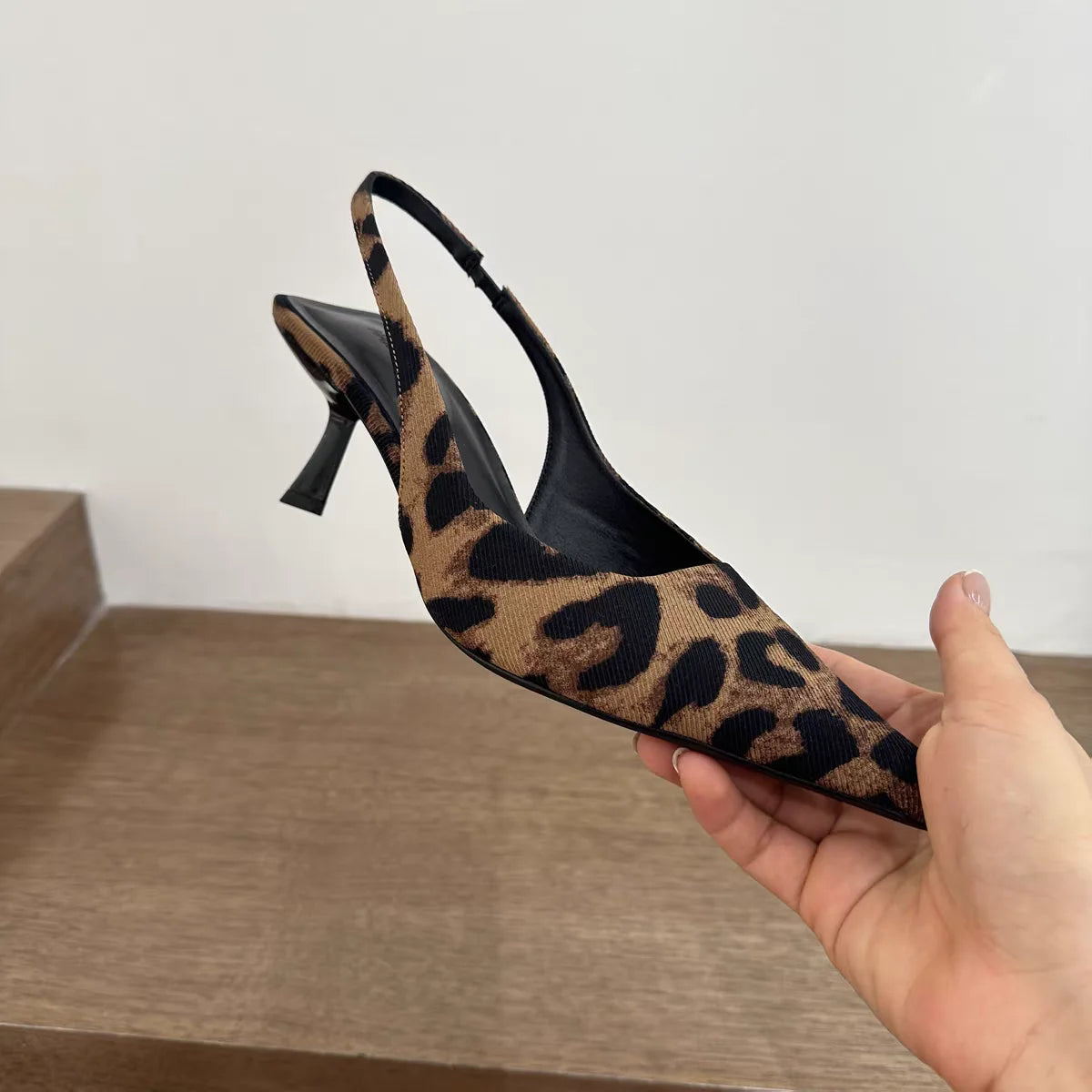 Solenne Shoes™ Mini décolleté con tacco a punta
