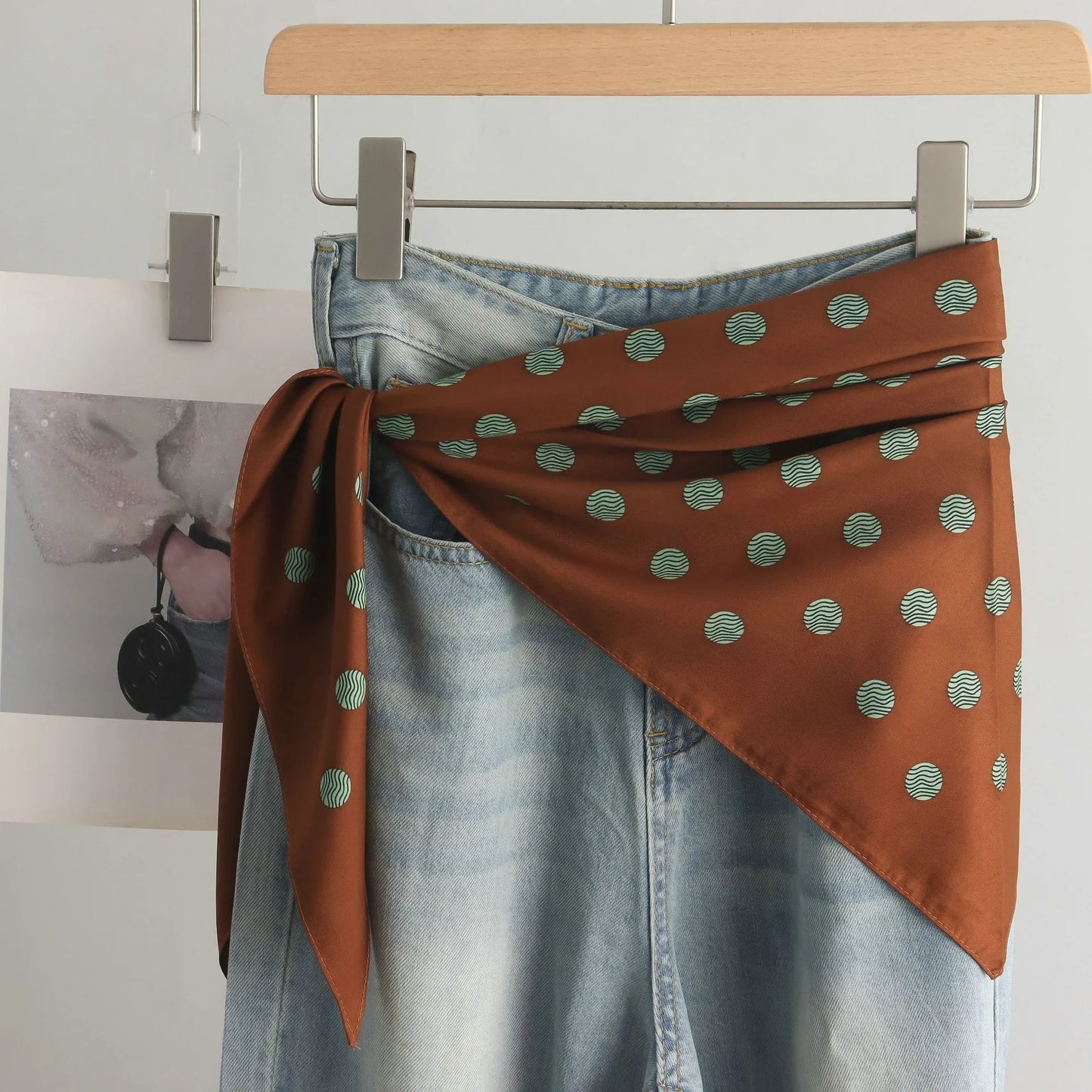 SatinÉclat™ Triangular Satin Scarf Belt
