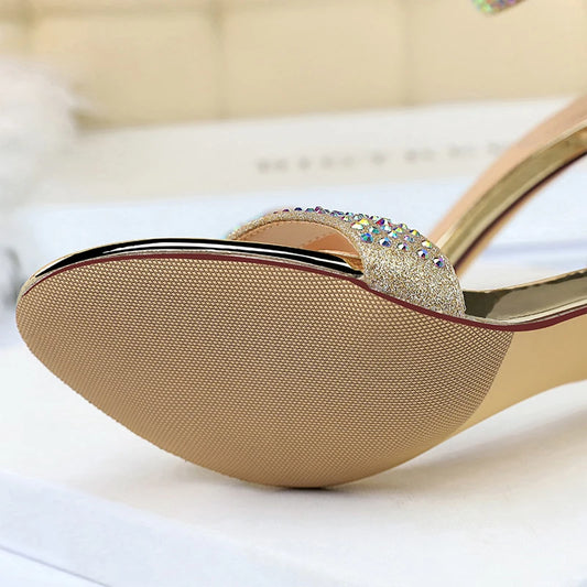 Solenne Shoes™ Escarpins à talons hauts en strass