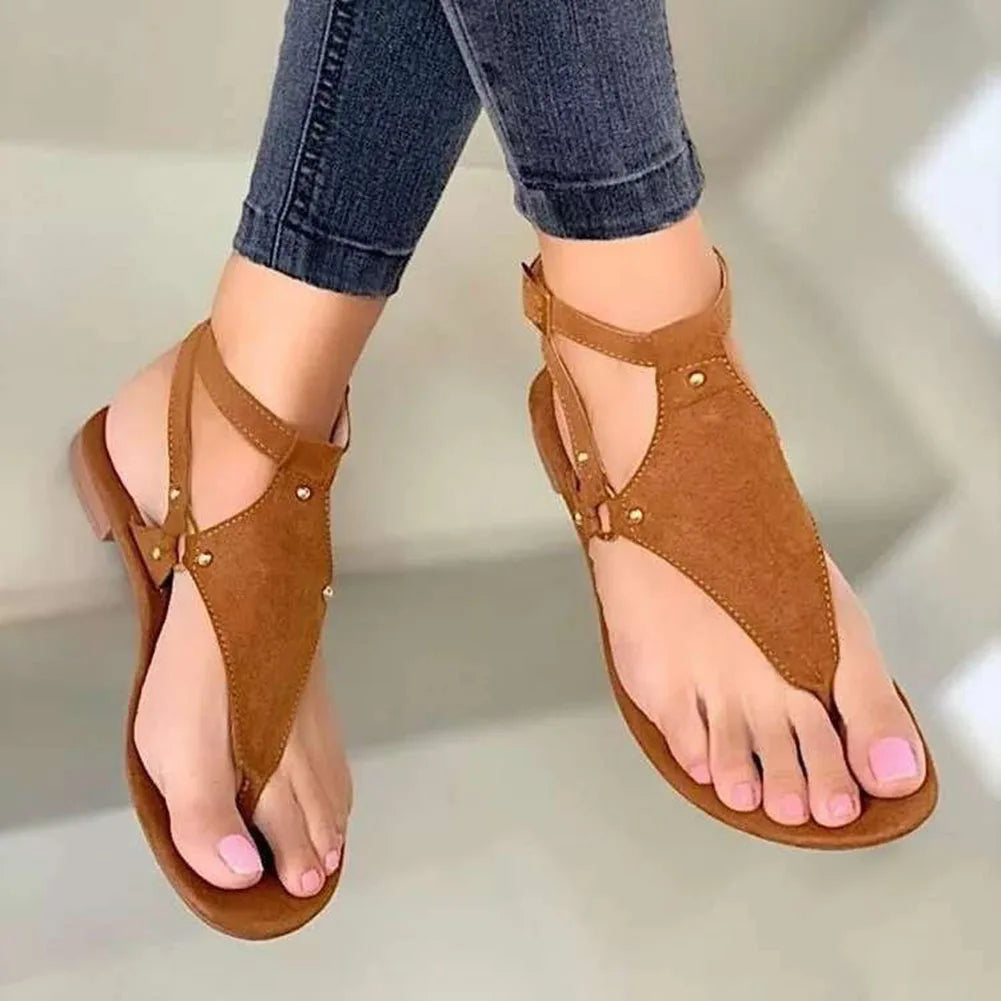 Solenne Shoes™ Clip Toe Flat Sandals