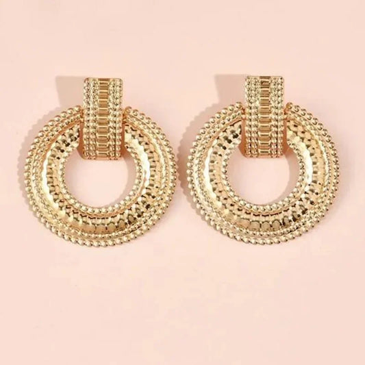 Elara Jewelry™ Textured Gold Circle Hoop Earring