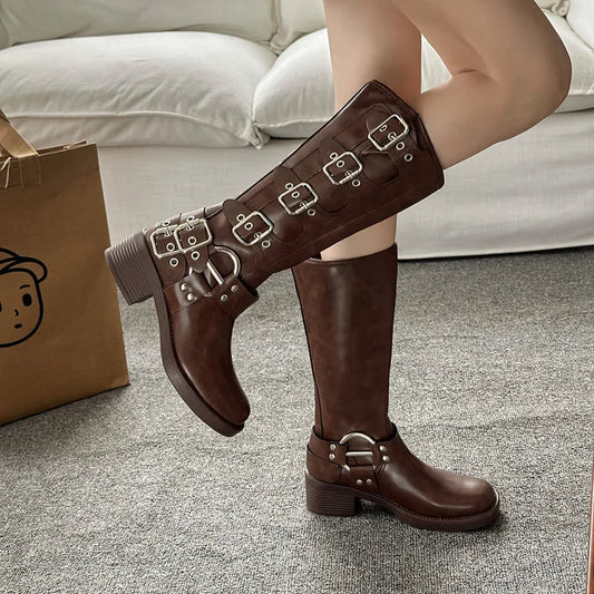 Botas Lunara Winter™ com fivela de metal para mulheres
