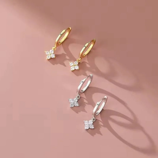 Elara Jewelry™ Dainty Clover Hoop Earrings
