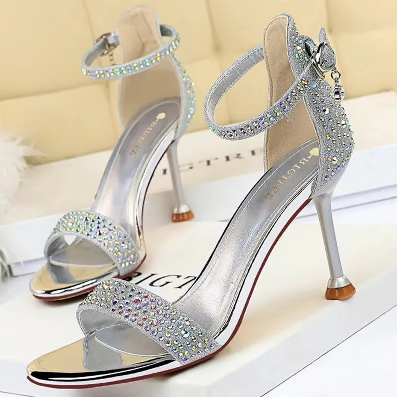 Solenne Shoes™ Strass-Pumps mit hohem Absatz