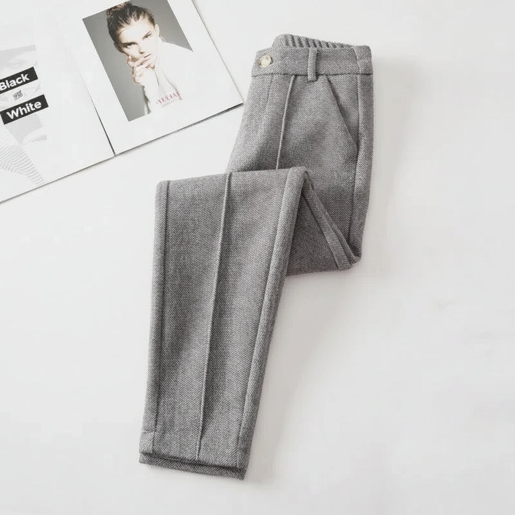 Lunara Winter™ elastische Samthose mit hoher Taille