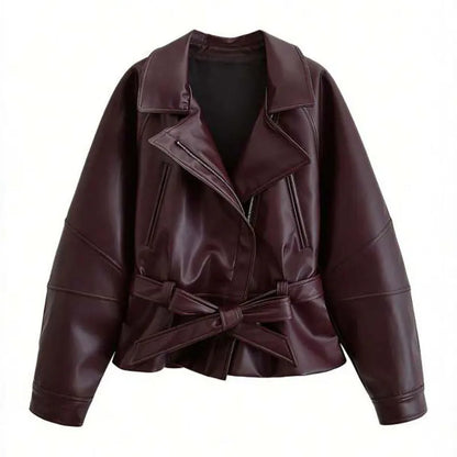Chaqueta corta de piel sintética con peplum de Lunara Winter™