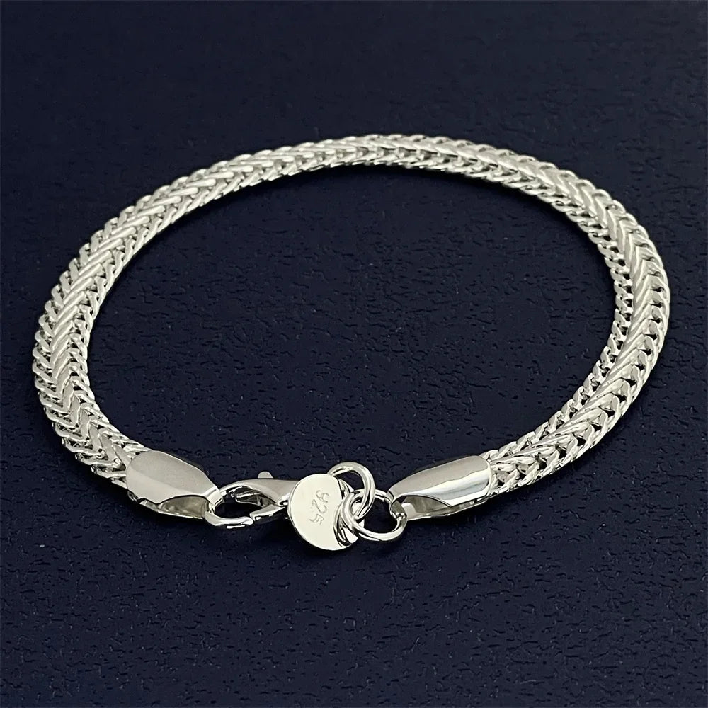Elara Jewelry™ Vittoria Luxe Chain Bracelet