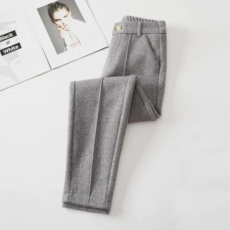 Lunara Winter™ elastische Samthose mit hoher Taille
