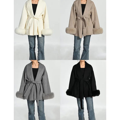 Cappotto a portafoglio con cintura e bordo in pelliccia Lunara Winter™