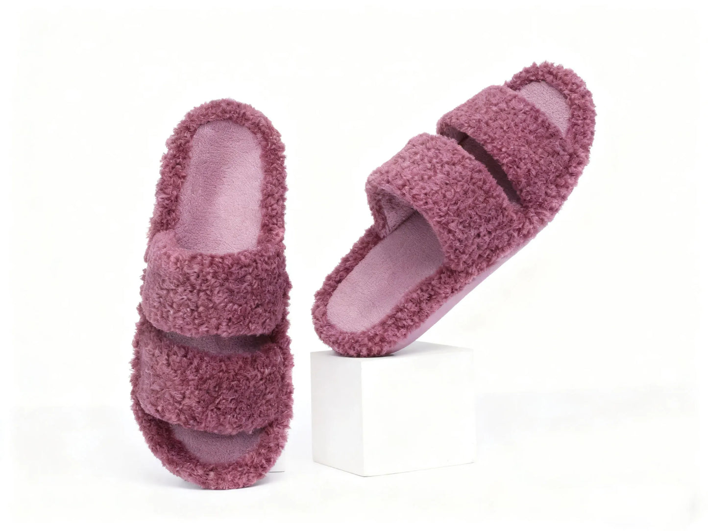 Chinelos de pele sintética Lunara Winter™