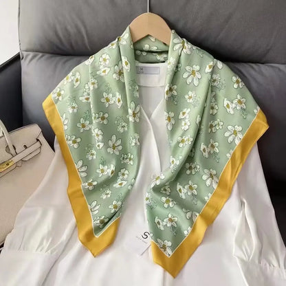 SatinÉclat™ Soft Scarf Women’s