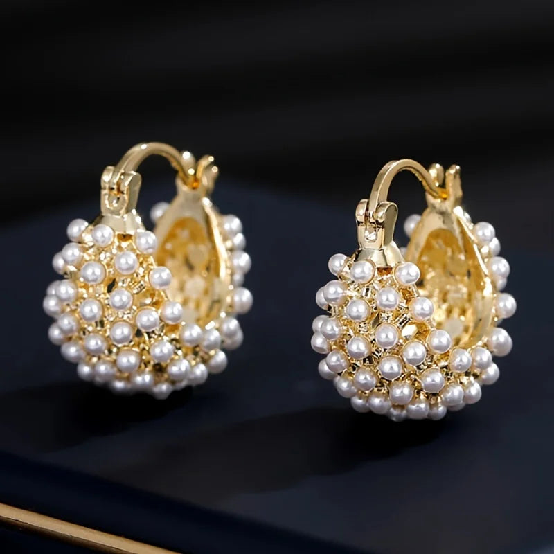 Elara Jewelry™ Rosélia Pearl Cluster Hoop Earrings