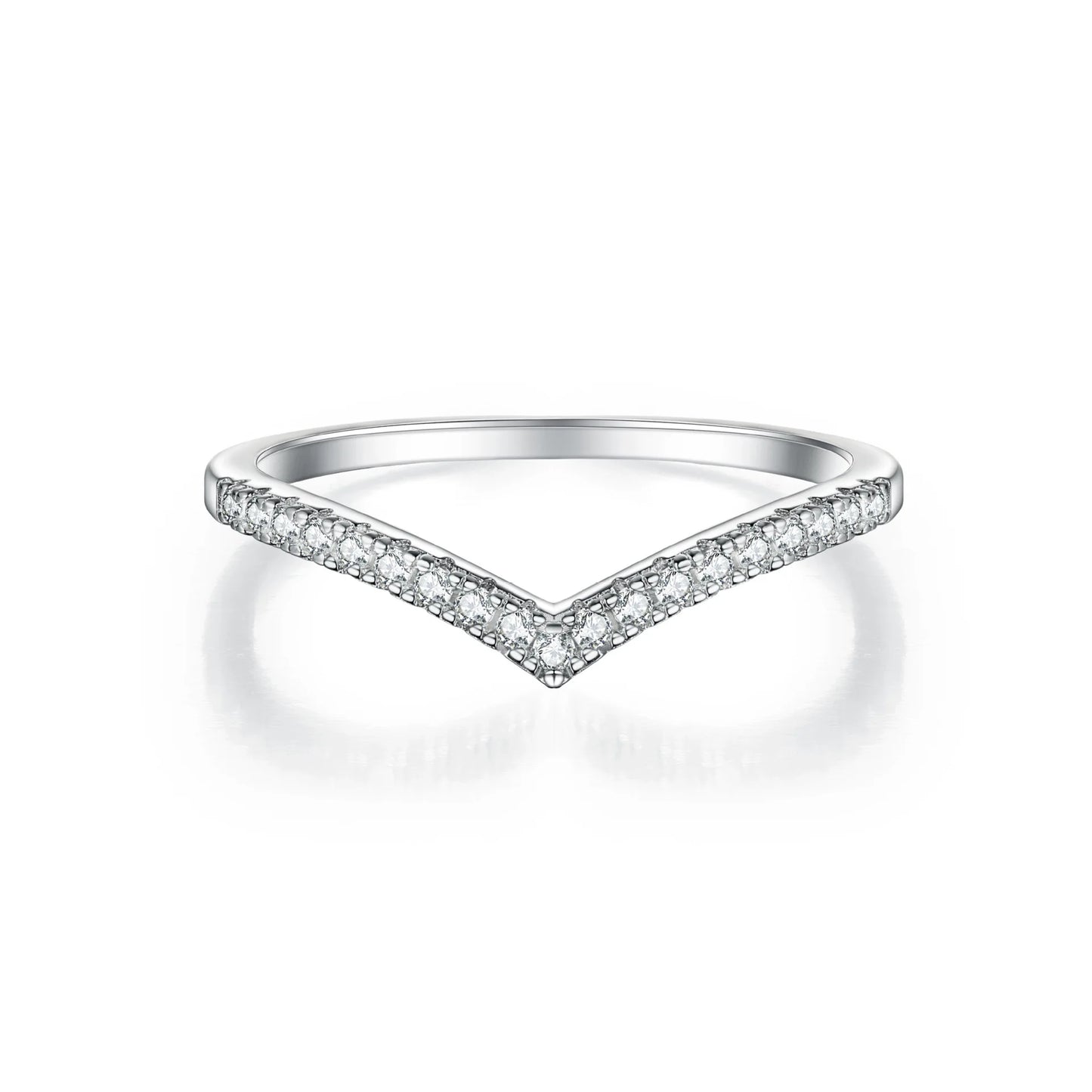 Elara Jewelry™ Velora V-Shine Ring