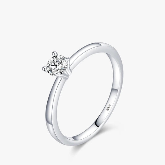 Elara Jewelry™ Lumière Solitaire Ring