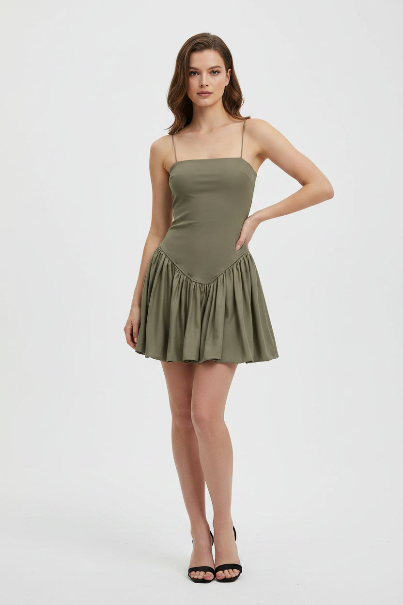 Amoura Dresses™ Minivestido com babado canelado