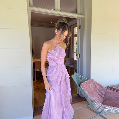 Vestido largo sin tirantes con volantes de Amorura Dresses™
