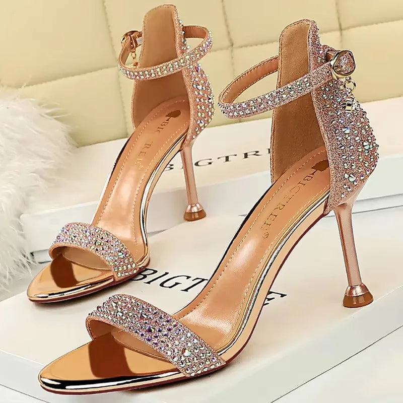 Solenne Shoes™ Strass-Pumps mit hohem Absatz