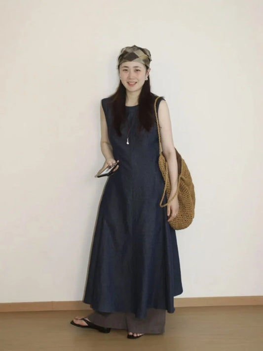 Amoura Dresses™ Elegant Midi Dress