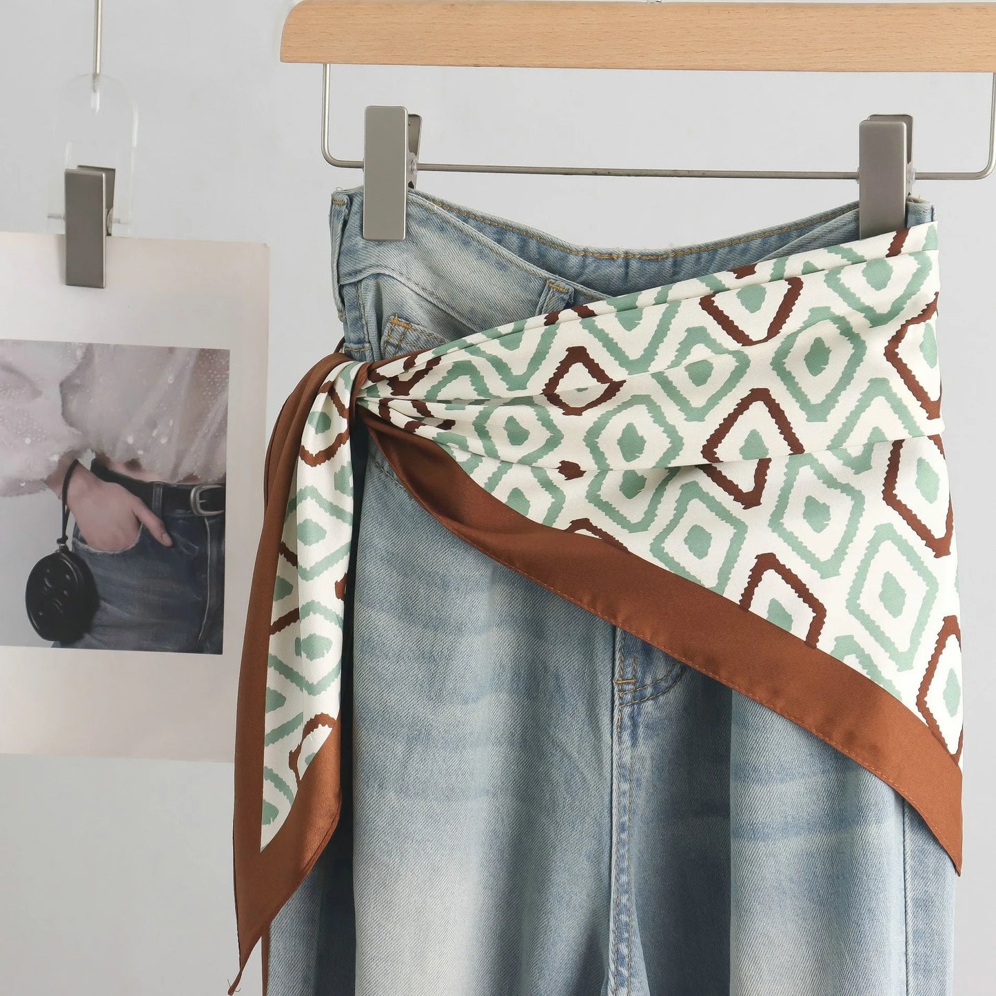 SatinÉclat™ Triangular Satin Scarf Belt