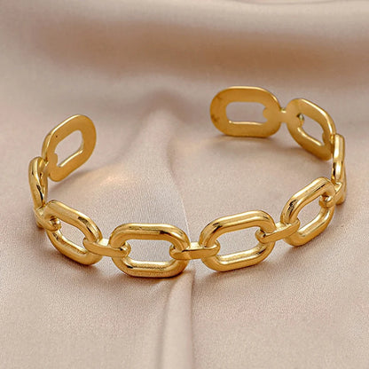 Elara Jewelry™ Aurelia Link Chain Bracelet