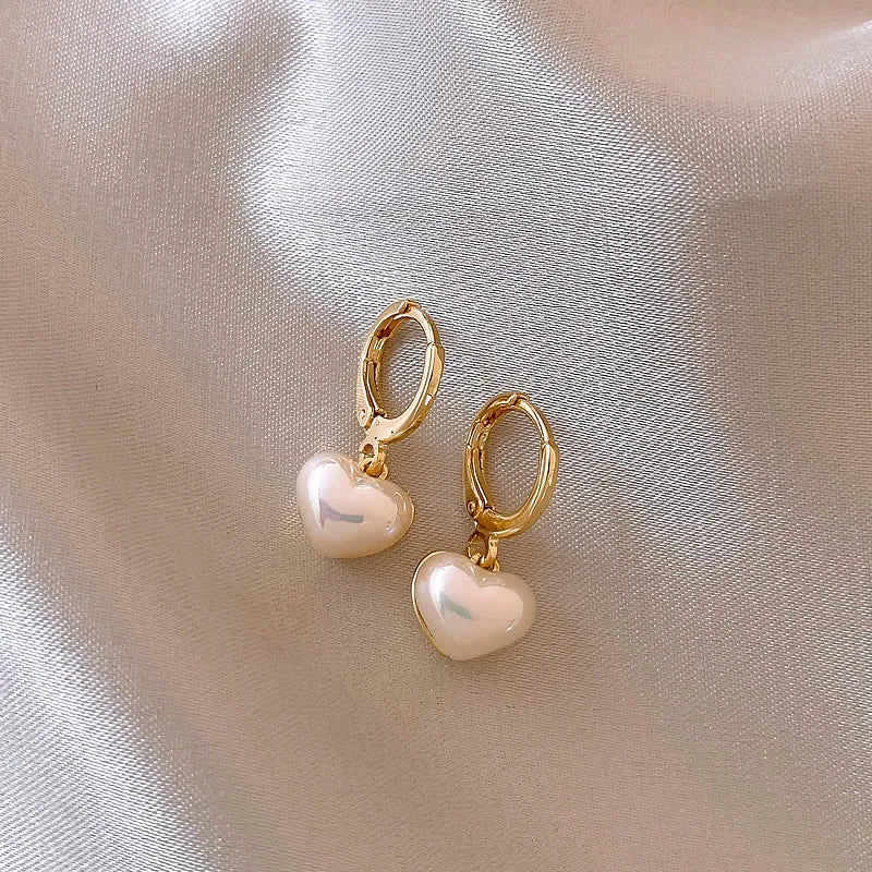 Elara Jewelry™ Pearl Heart Drop Earrings