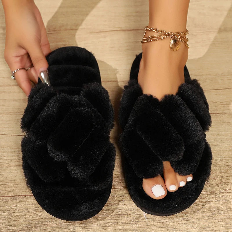 Pantoufles moelleuses à sangles croisées Lunara Winter™