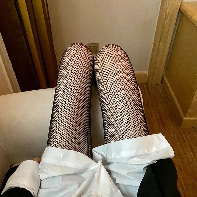 Lunara Winter™ Classic Lace Mesh Pantyhose
