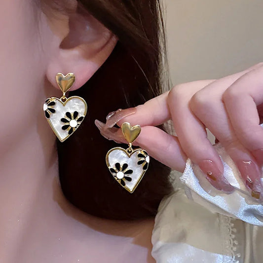 Elara Jewelry™ Floral Heart Dangle Earrings