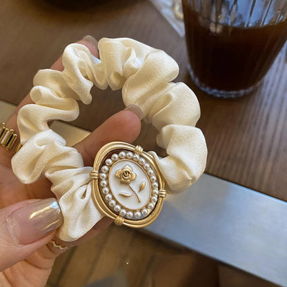 SatinÉclat™ Floral Charm Pearl Scrunchie