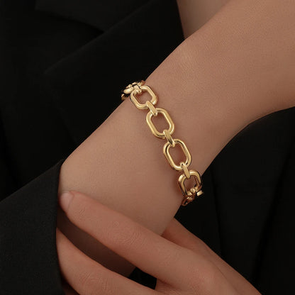 Elara Jewelry™ Aurelia Link Chain Bracelet