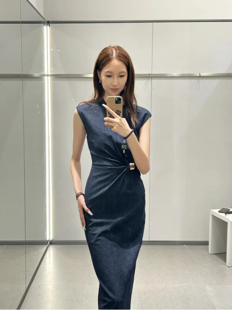 Amoura Dresses™ Elegance Draped Midi Dress