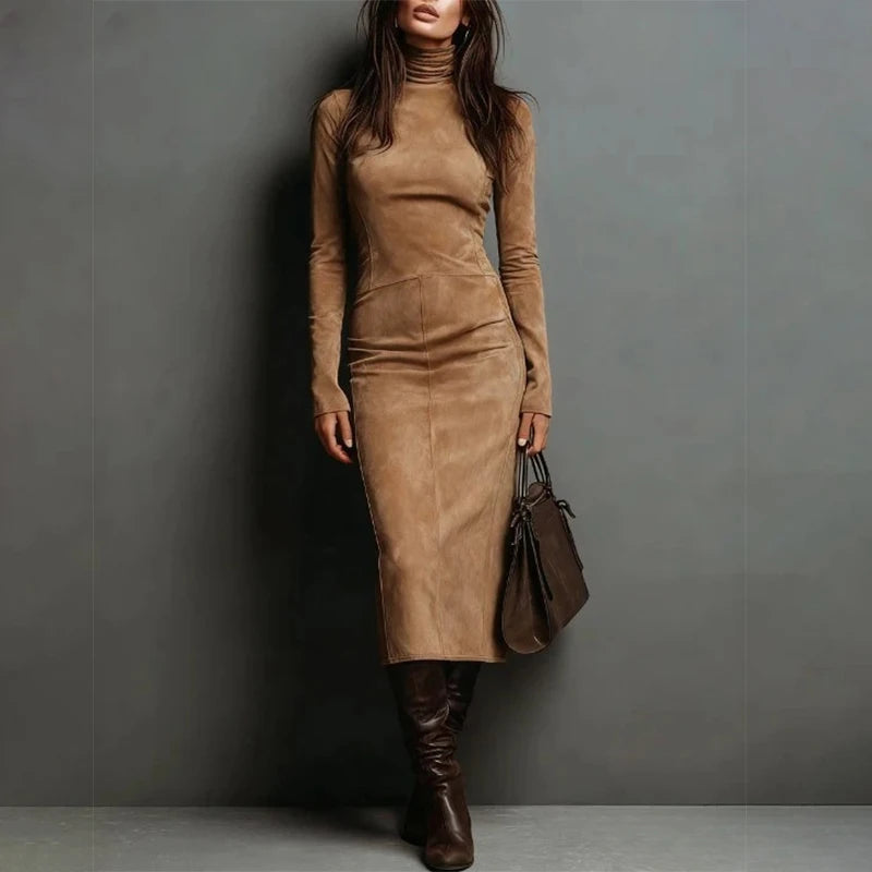 Amoura Dresses™ Robe longue à col roulé en daim