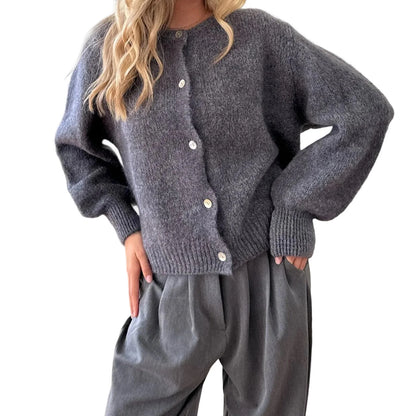 Pull en tricot boutonné à col rond vintage Lunara Winter™