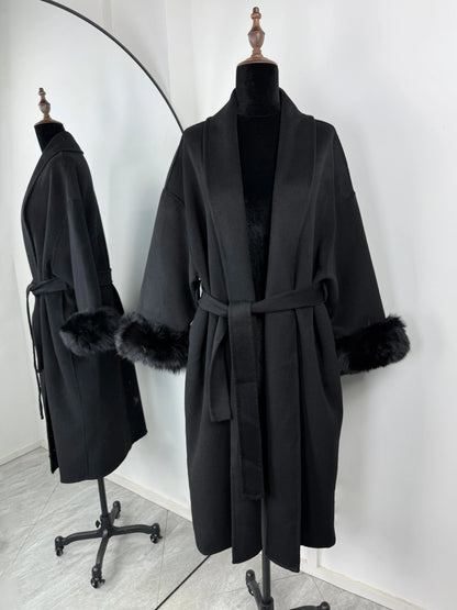 Cappotto a portafoglio con cintura e bordo in pelliccia Lunara Winter™