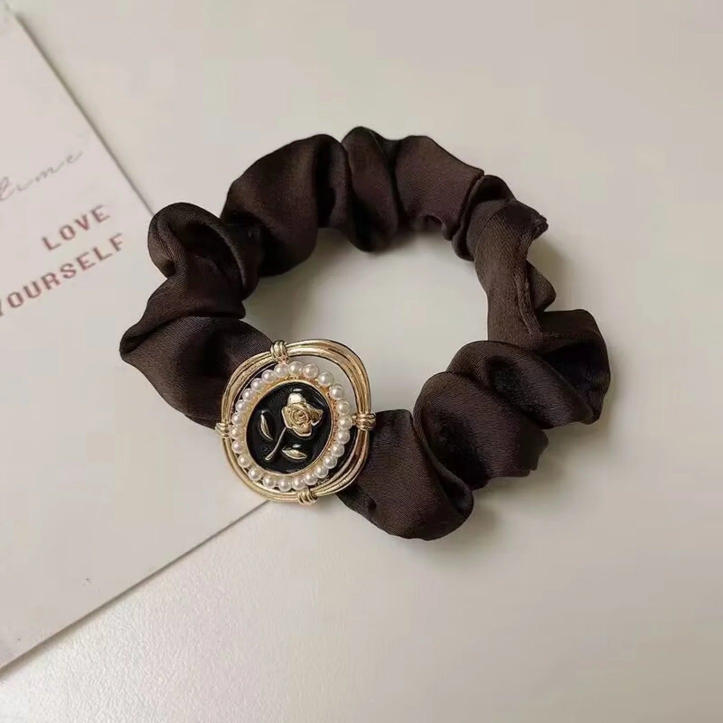 SatinÉclat™ Floral Charm Pearl Scrunchie